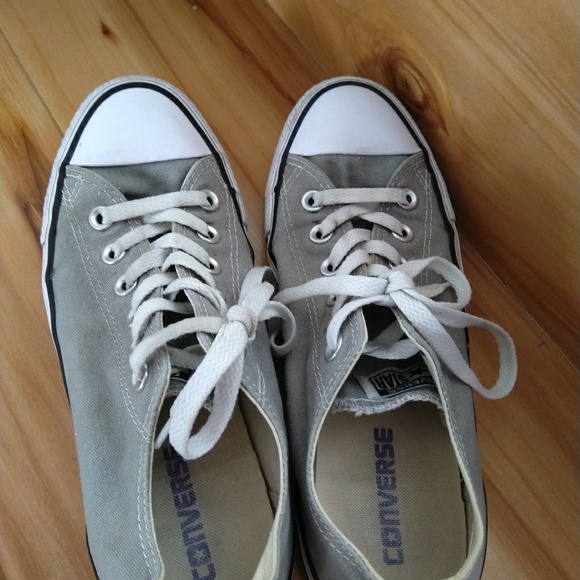 Converse grey women's shoes size 8 - Picture 3 of 7